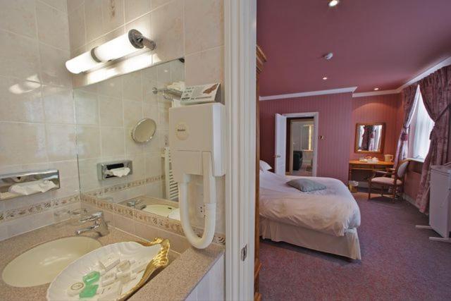 Regency Hotel Douglas Ngoại thất bức ảnh